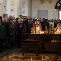 В день памяти своего небесного покровителя архиепископ Артемий возглавил литургию в Покровском соборе