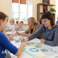 Творческие мастер-классы прошли в воскресной школе Покровского собора