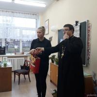 Рождественская акция молодежного братства Покровского собора завершилась вручением подарков для слабовидящих