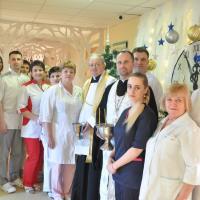 Священник провел встречу с сотрудниками Гродненского областного клинического перинатального центра
