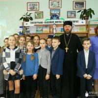 Священник встретился с учащимися школы №2 города Свислочь