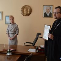 Священник посетил Гродненский областной институт развития образования