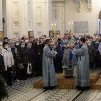 В Праздник Покрова Пресвятой Богородицы митрополит Вениамин возглавил литургию в Покровском соборе 