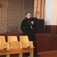 Настоятель храма г.п. Сопоцкин провел встречу со школьниками посвященную ценности жизни