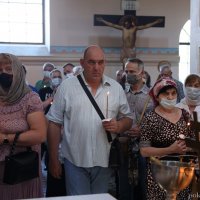 В Троицкую родительскую субботу епископ Антоний совершил Божественную литургию и панихиду в Покровском соборе