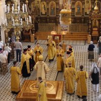 Накануне праздника Собора Всех Святых епископ Антоний совершил всенощное бдение в Покровском соборе