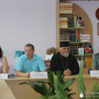 Священник принял участие в работе дискуссионной площадки на тему "Молодая семья – кристалл общества"
