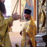 Епископ Антоний возглавил в Покровском соборе Божественную литургию и молебен о мире и единстве народа Божия