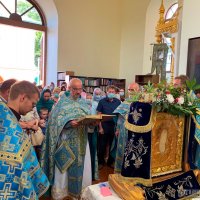 19 июля в  храме Святителя Николая Чудотворца г.п. Берестовица Берестовицкого благочиния состоялась торжественная встреча иконы Божией Матери «Умиление» (Локотская)