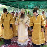 Епископ Антоний совершил Литургию на слёте православной молодежи Волковысского благочиния 