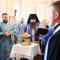 В канун праздника Успения Пресвятой Богородицы Епископ Антоний совершил всенощное бдение в Свято-Покровском соборе