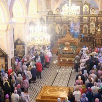 В праздник Успения Пресвятой Богородицы епископ Антоний совершил Божественную литургию в Покровском кафедральном соборе города Гродно