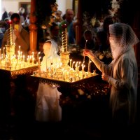 В праздник Успения Пресвятой Богородицы епископ Антоний совершил Божественную литургию в Покровском кафедральном соборе города Гродно