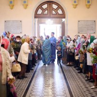 В праздник Успения Пресвятой Богородицы епископ Антоний совершил Божественную литургию в Покровском кафедральном соборе города Гродно