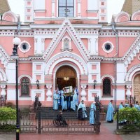 Епископ Антоний совершил всенощное бдение с чином Погребения Пресвятой Богородицы в Покровском соборе