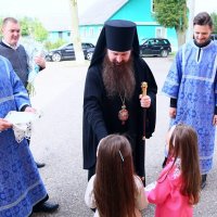 Епископ Антоний совершил Божественную литургию в храме святителя Николая Чудотворца Большой Берестовицы