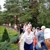 Прихожане храма Воскресения Христова в Гродно совершили паломничество в Жировичи и Великую Кракотку