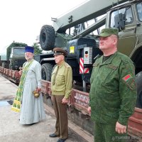 Протоиерей Аркадий Косьяненко благословил воинов 1-го зенитно-ракетного полка перед началом учений