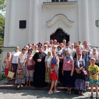 Прихожане храма Воскресения Христова в Гродно совершили паломничество в Жировичи и Великую Кракотку