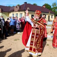 Епископ Антоний совершил Божественную литургию на приходе храма преподобномученика Серафима, архимандрита Жировичского в Гродно