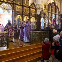 В праздник Воздвижения Креста Господня архиепископ Антоний возглавил Литургию в Покровском кафедральном  соборе города Гродно [+ ВИДЕО]