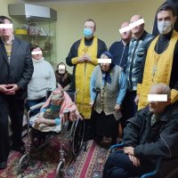 Клирики Борисоглебского прихода Гродно посетили дом-интернат в Пышках